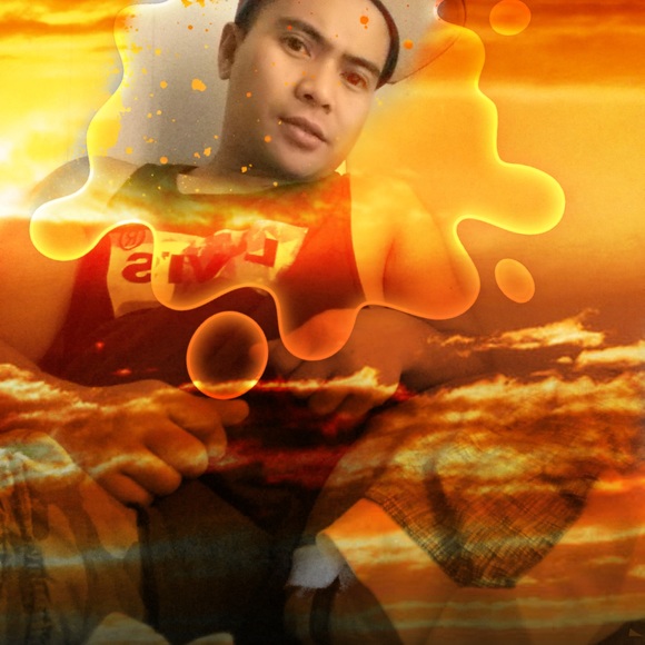 Marlon Gamayen - Poshmark Profile Picture of Marlon Gamayen (@dreamboy03) on Poshmark