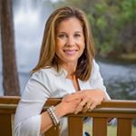 Profile Picture of Anne Winjum (@annewinjumhammockbayrealtor) on Instagram