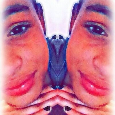 Profile Picture of Chloe Casnave (@CasnaveChloe) on Twitter