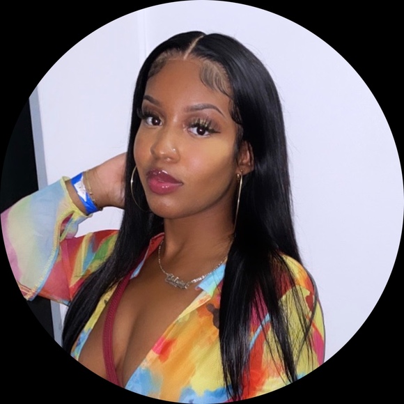 Profile Picture of Chadzminne Mccormick (@chadzminnem) on Poshmark