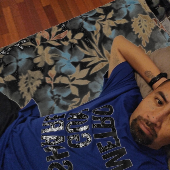 Profile Picture of Cesar Antunez (@antunezcesar867) on Poshmark