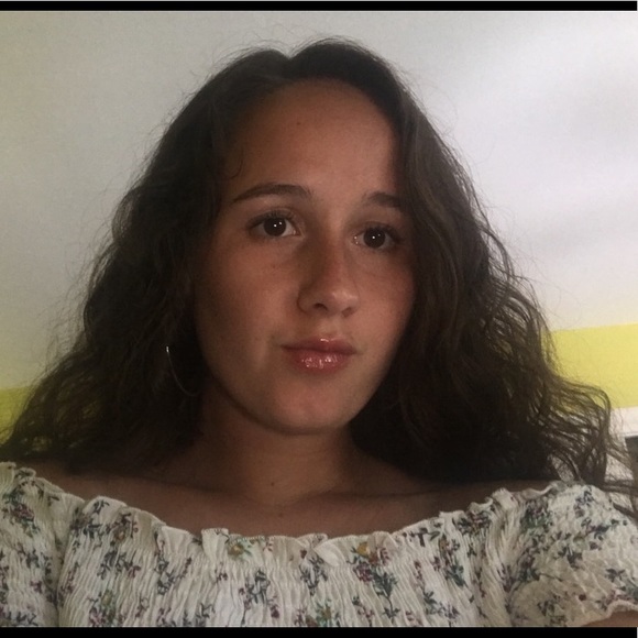 Profile Picture of Jordan Rhinesmith (@rhinesmithj) on Poshmark