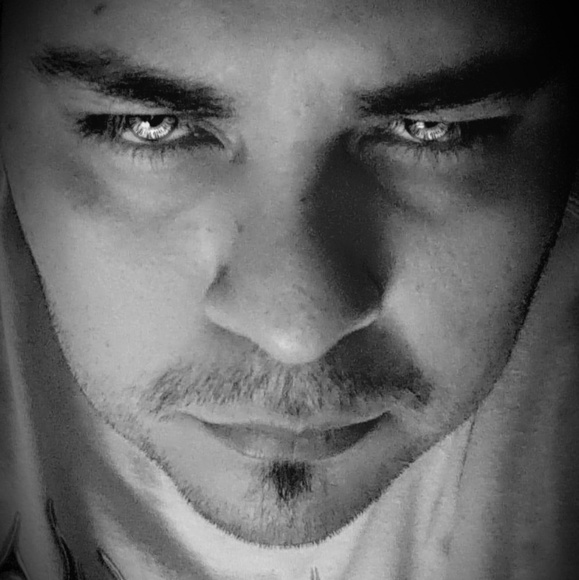 Profile Picture of Ruben Mendez (@b1ue1cel_effect) on Poshmark