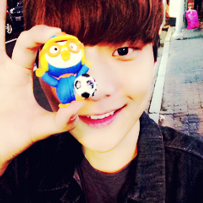 Profile Picture of 장woo(h)yuk (@JWHyuk93) on Twitter