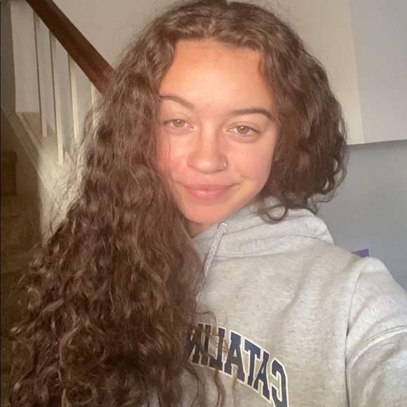 Profile Picture of Jordyn Marshall (@jordynmarsha598) on Poshmark
