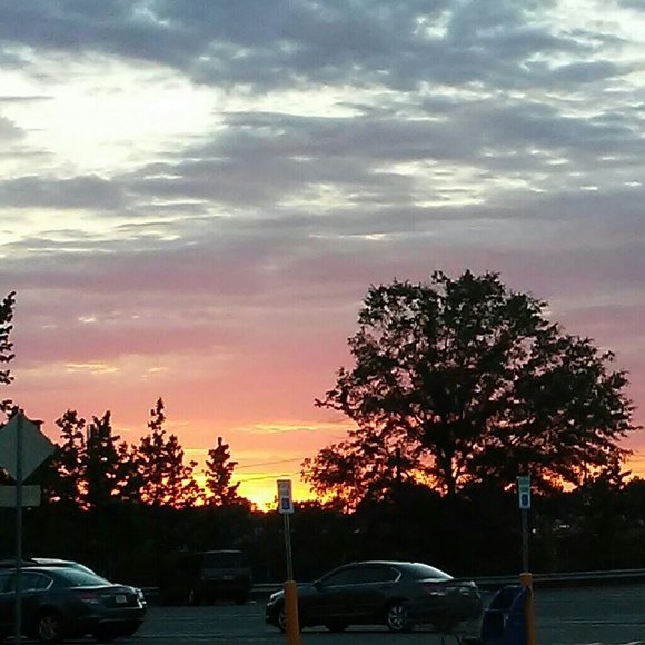 Amanda Mayles - Poshmark Profile Picture of Amanda Mayles (@lilacdreamscape) on Poshmark