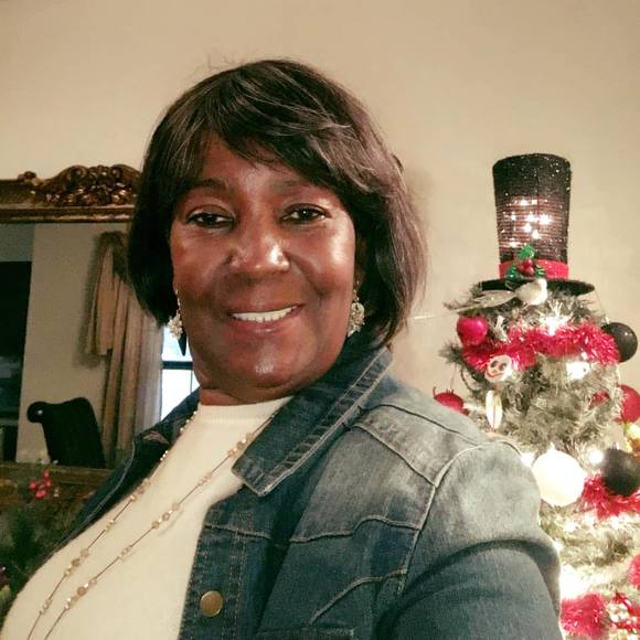 Profile Picture of Shirley Sims (@shelly55) on Poshmark