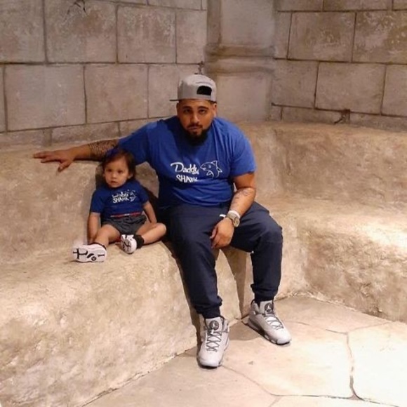 Profile Picture of Efrain Abrego (@efrainabrego) on Poshmark