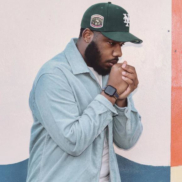 Profile Picture of Cj Turnier (@cedricturnier) on Poshmark