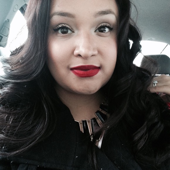 Profile Picture of Candace Cardenas (@candace062789) on Poshmark