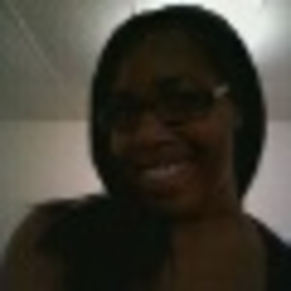 Profile Picture of Cathy Roberts (@cat_lee) on Poshmark