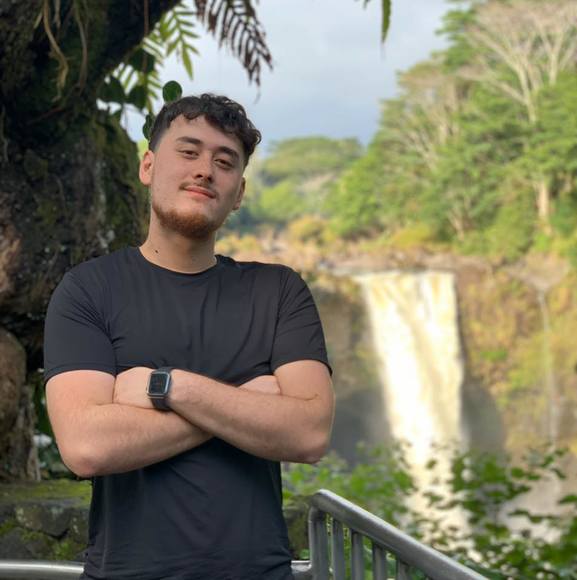 Profile Picture of Zachary Gilbert (@zackypoopoos) on Poshmark