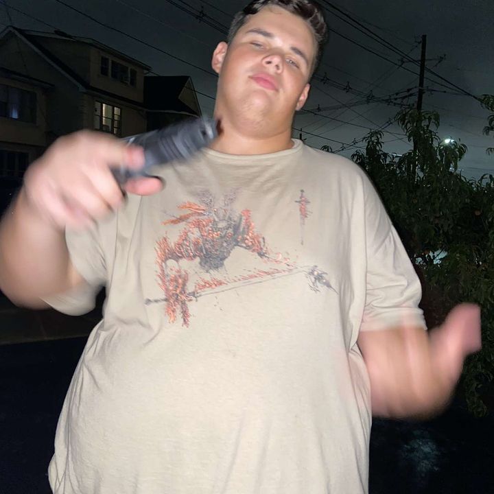 Profile Picture of Stephen (@sqwijy) on Tiktok