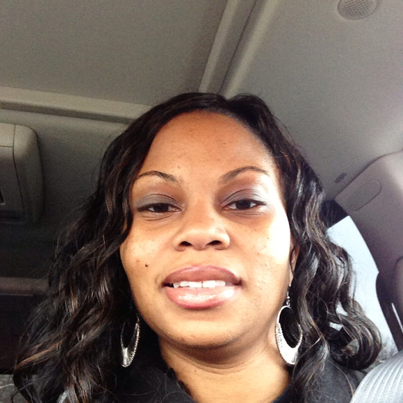 Profile Picture of Jameelah Jackson (@jameelah34) on Poshmark