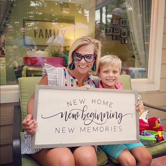 Profile Picture of Whitney Morrow (@whitneyk04) on Poshmark