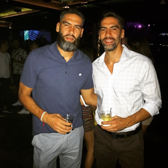 Profile Picture of Yahir Malpica (@ya24_6) on Poshmark