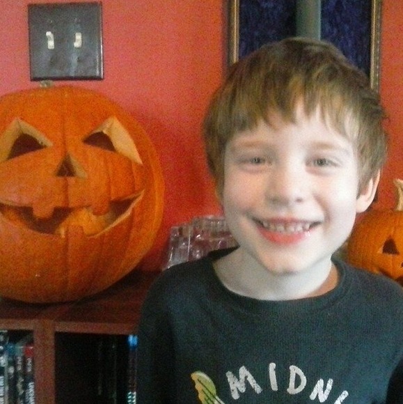 Profile Picture of Brian Lorkowski (@brylore) on Poshmark