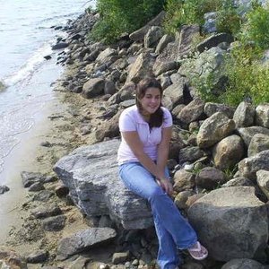 Profile Picture of Laura Henry (@lhenry) on Myspace