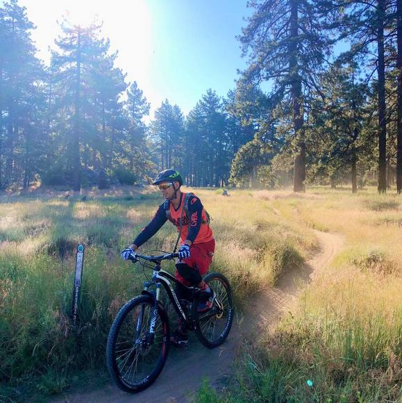 Profile Picture of Julius Perez (@juliusp_2529) on Poshmark