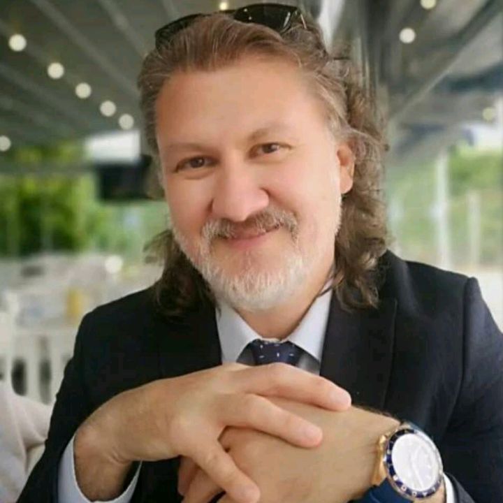 Profile Picture of Chris Baris (@dr.chris_baris) on Tiktok