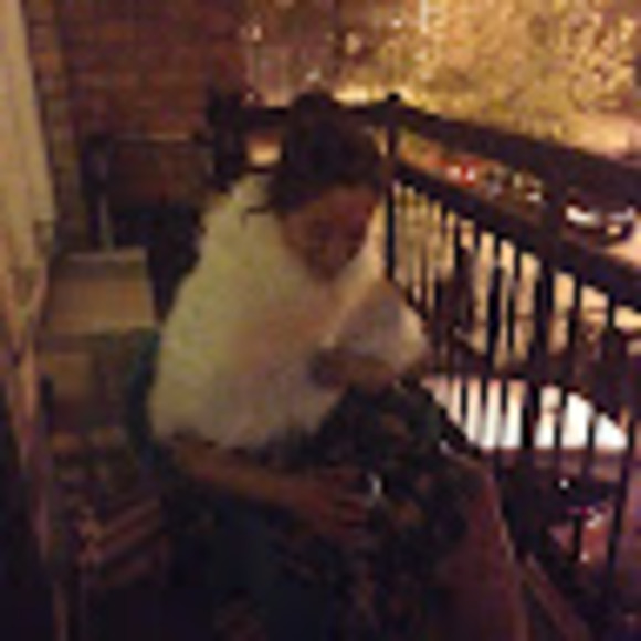 Profile Picture of Sara Sciabbarrasi (@sdomenicas) on Poshmark