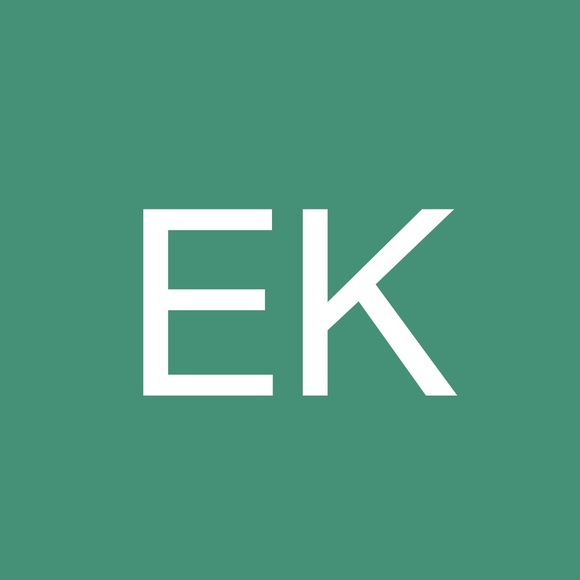 Profile Picture of Erika Kroplin (@erika_krop) on Poshmark