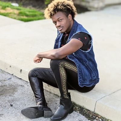 Profile Picture of Terence Lightning Jr (@TheLightJr) on Twitter