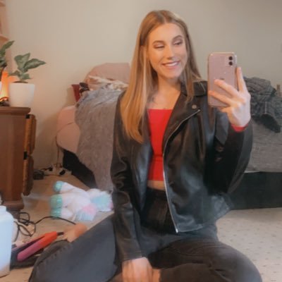 Profile Picture of Kt (@katie__ashley) on Twitter