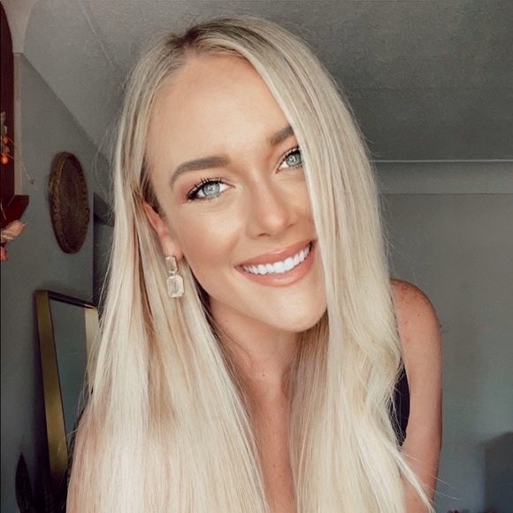 Profile Picture of Megan Zachrich (@zachrichmegan) on Poshmark