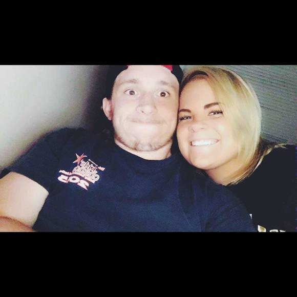 Profile Picture of Zachary Powell (@ztpowell) on Poshmark