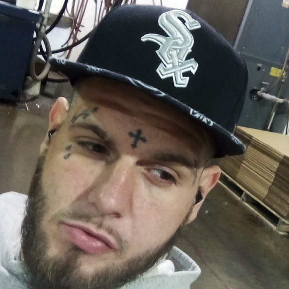 Profile Picture of William Scherzinger (@w_scherzinger) on Poshmark