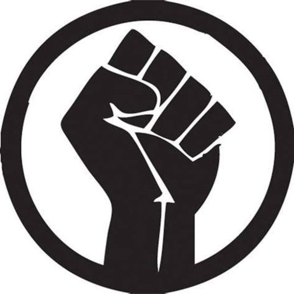 Profile Picture of Rose Eichelmann (@roseeichelmann) on Poshmark