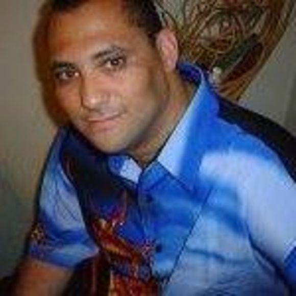 Profile Picture of David Andrades (@davdiablo) on Poshmark