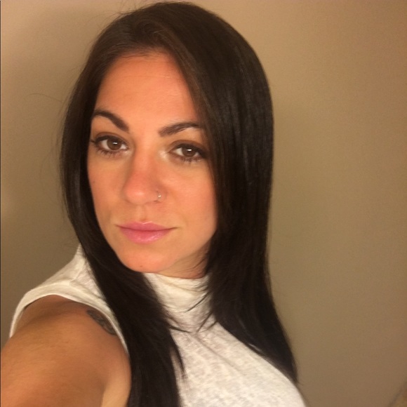 Profile Picture of Lisa Catalano (@lcat1436) on Poshmark