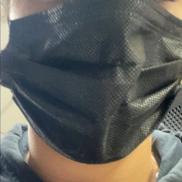 Genesis De la rosa - Poshmark Profile Picture of Genesis De la rosa (@gen_delarosa) on Poshmark