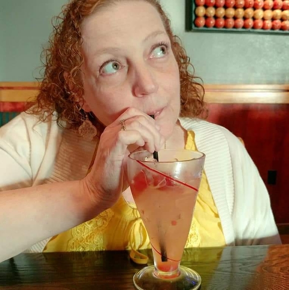 Profile Picture of Carolyn Crabtree (@cacmom1961) on Poshmark