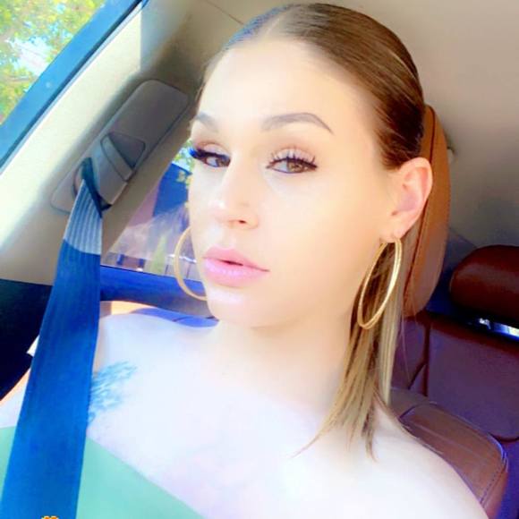 Profile Picture of Summer Patterson (@summertyme29) on Poshmark