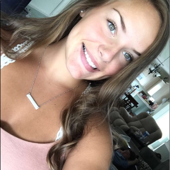 Profile Picture of Meghan Bannick (@meghanb0306) on Poshmark