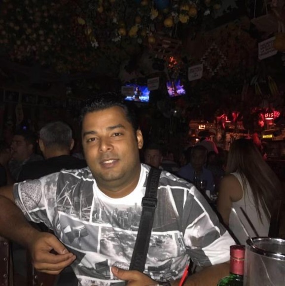 Profile Picture of Eric Chirino (@erick_pirela) on Poshmark