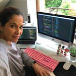 Profile Picture of bitcoin /binary trader (@clara_fernandezaz1) on Instagram