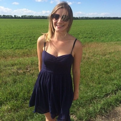 Profile Picture of Jacqueline Schroeder (@willowlike) on Twitter