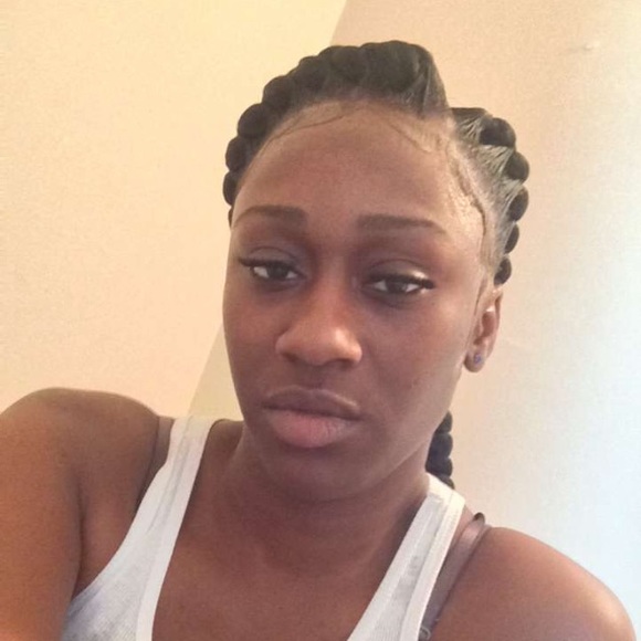 Profile Picture of Kerria Starks (@kerria_) on Poshmark