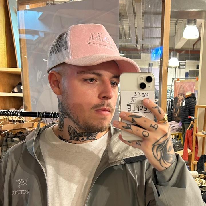 Profile Picture of mitchell.tattoo (@mitchell.alder) on Tiktok