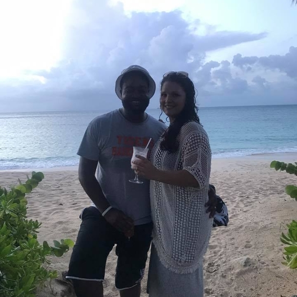 Profile Picture of Yusef Eleazar (@regalodediose5) on Poshmark