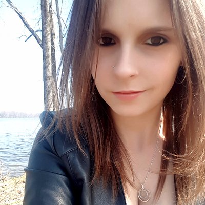 Profile Picture of Jacqueline Key (@Jacky_721) on Twitter