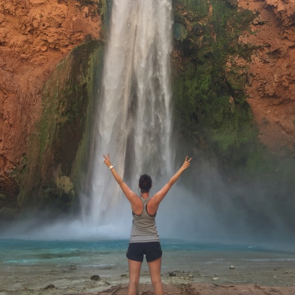 Profile Picture of Julie Crayk (@jcrayk) on Poshmark