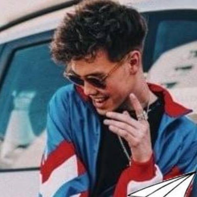 Profile Picture of Alice ; Zach ♥︎ (@firestormherron) on Twitter