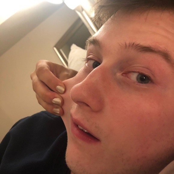 Profile Picture of Adam Teneyck (@adamteneyck10) on Poshmark