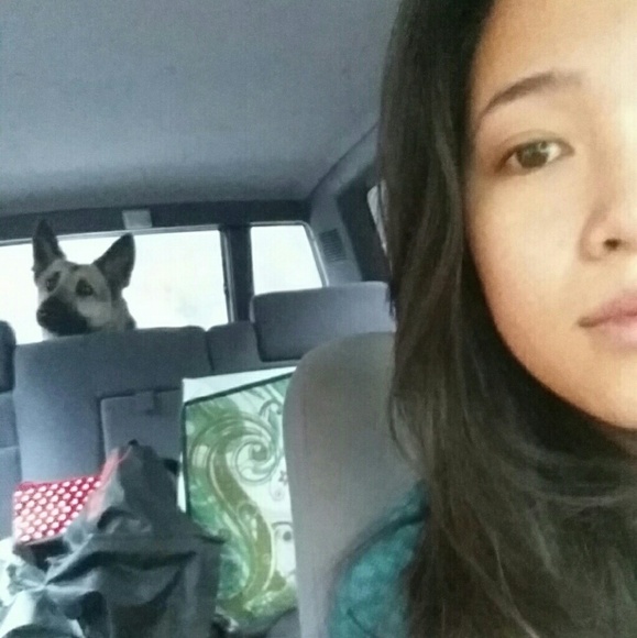 Profile Picture of Taylor Wong (@islandbgrl) on Poshmark