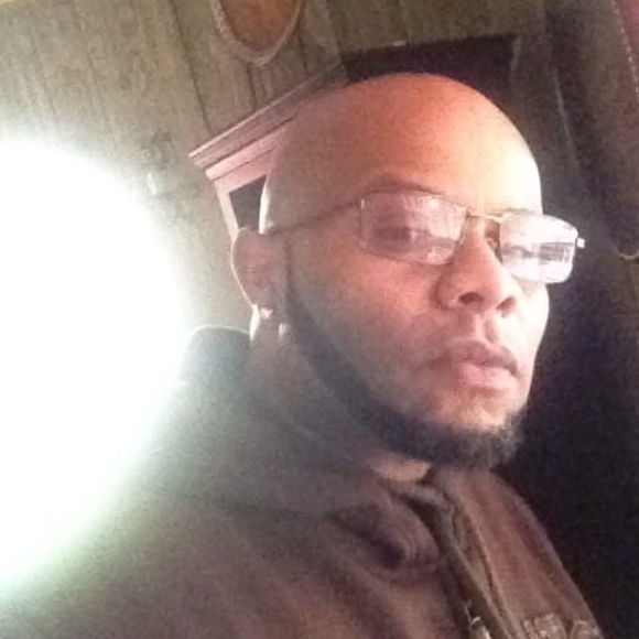Profile Picture of Kevin Neal (@supakneal) on Poshmark